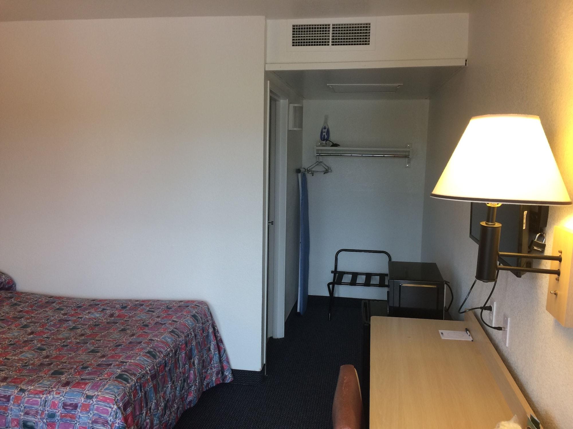 Travelodge By Wyndham 2*