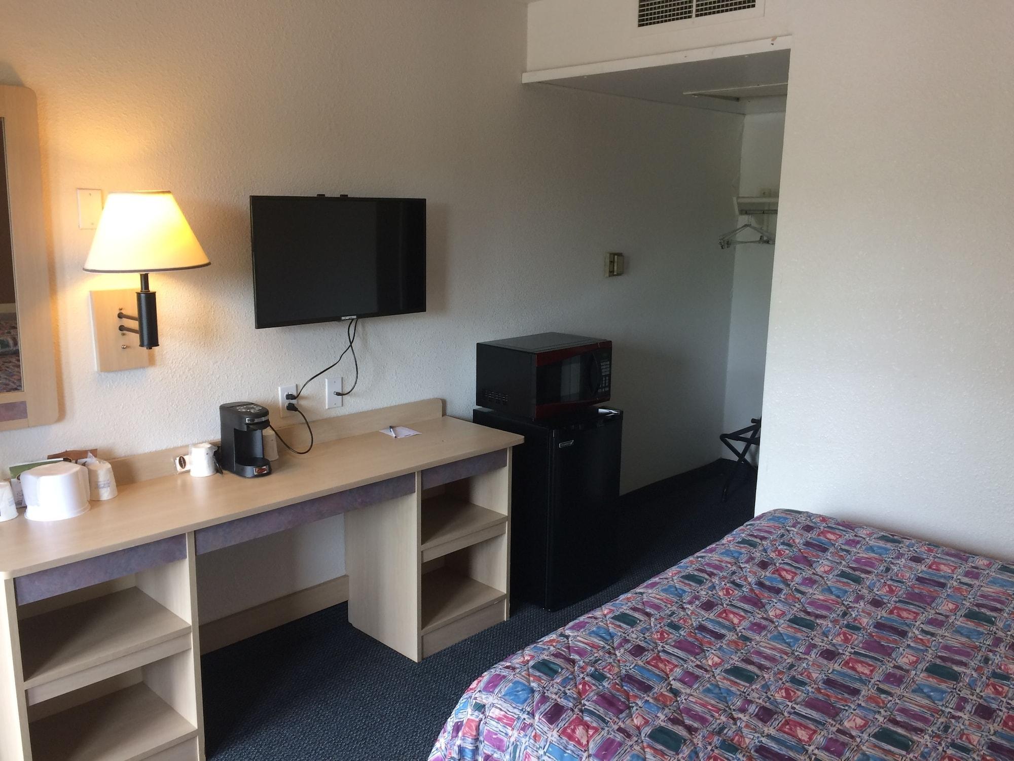 Travelodge By Wyndham Hotel