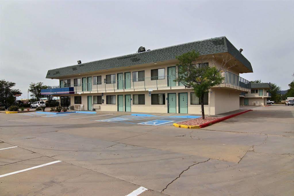 Travelodge By Wyndham 2* Raton