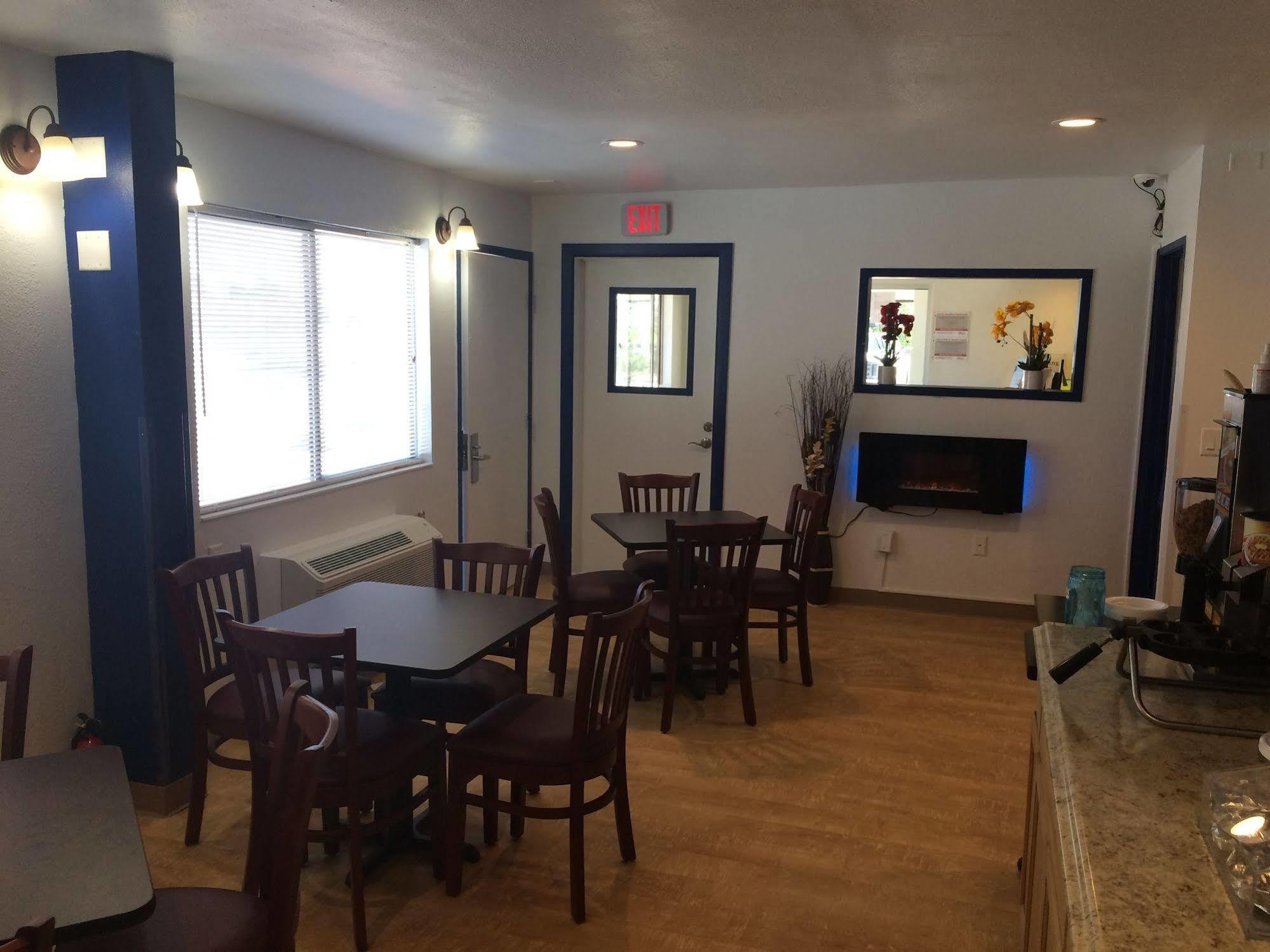 Hotel Travelodge By Wyndham 2*