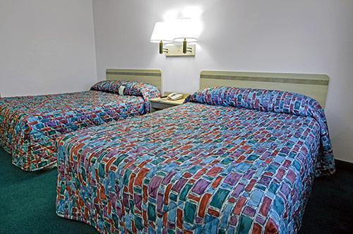 Hotel Travelodge By Wyndham Raton